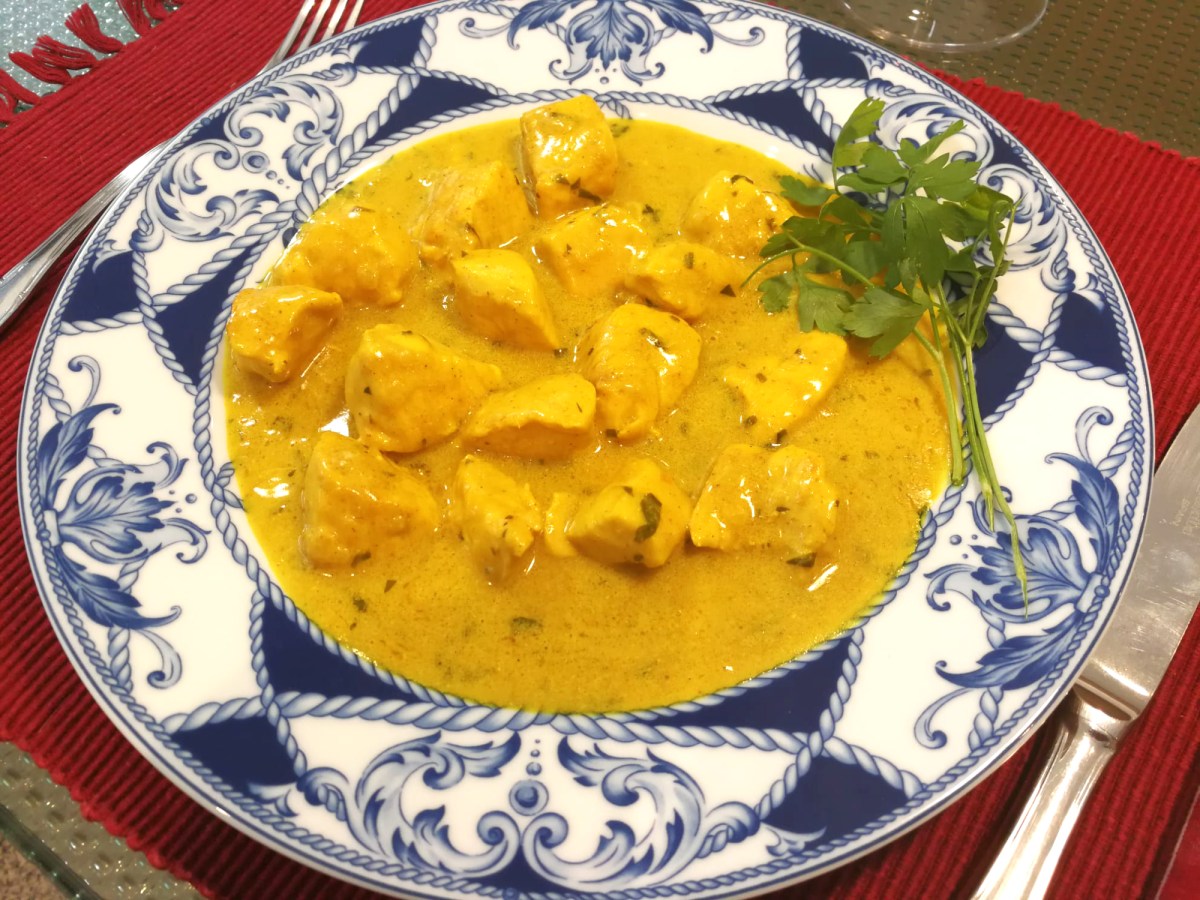 Pechuga de pollo con gengibre y leche de coco